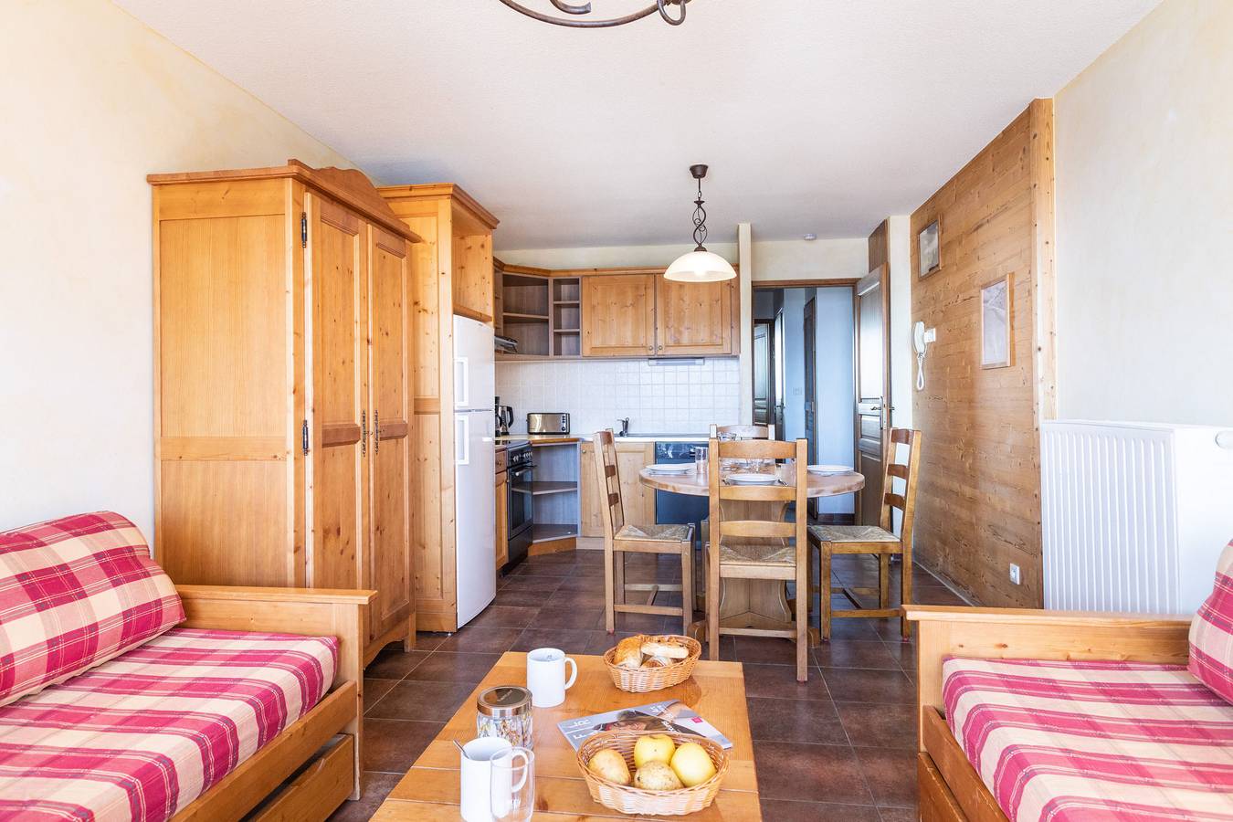 Appartement entier, Appartement de vacances pour 4 personnes avec piscine in La Rosière, Montvalezan