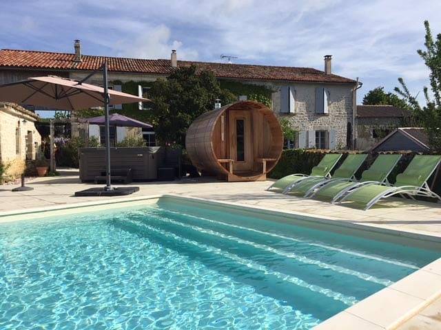 Chambre d’hôte pour 3 personnes, avec sauna ainsi que jardin et piscine en Charente-Maritime - 2