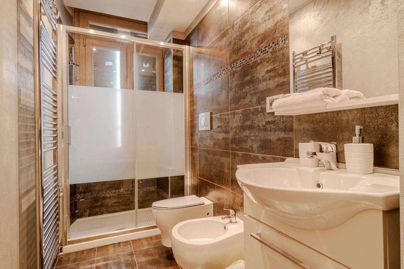 Ganze Wohnung, Ferienwohnung für 2 Personen mit Balkon/Terrasse in Turin, Turin Provinz