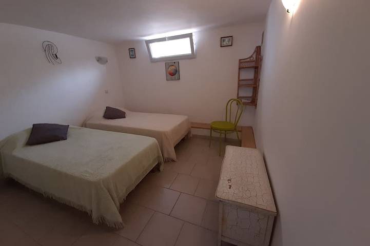 Sagone, Dans résidence arborée, 100m des plages , villa mitoyenne vue mer . in Sagone, Vico