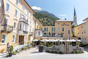 Hôtel pour 3 personnes, avec jardin et piscine ainsi que sauna et jacuzzi à Zernez