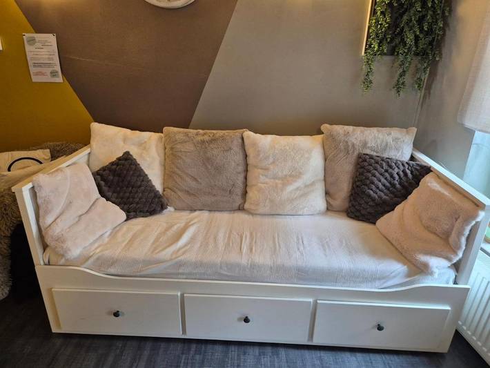 Gîte pour 3 personnes, avec vue à Chimay - 2