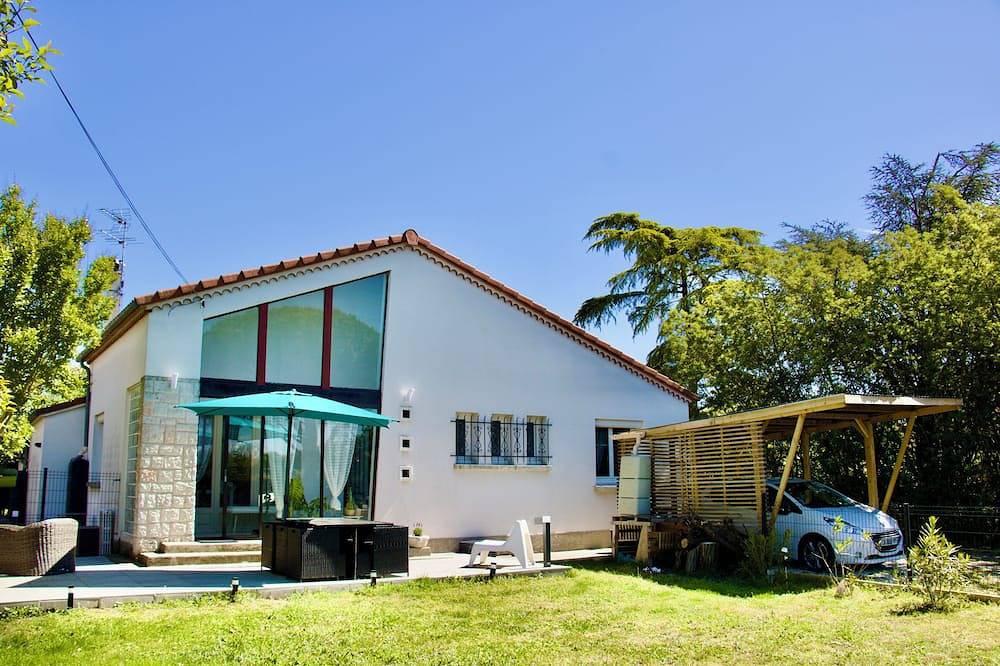 Maison Cosy: Petanque, table soccer & table tennis! in Labarthe-sur-Lèze, Alto Garona