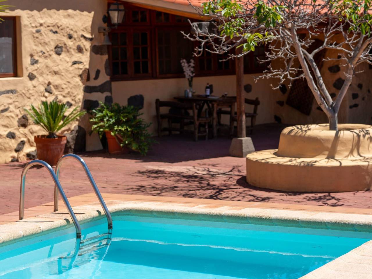 Kanarische Finca mit Pool und herrlicher Aussicht in Vega de San Mateo, Grande Canarie du Nord