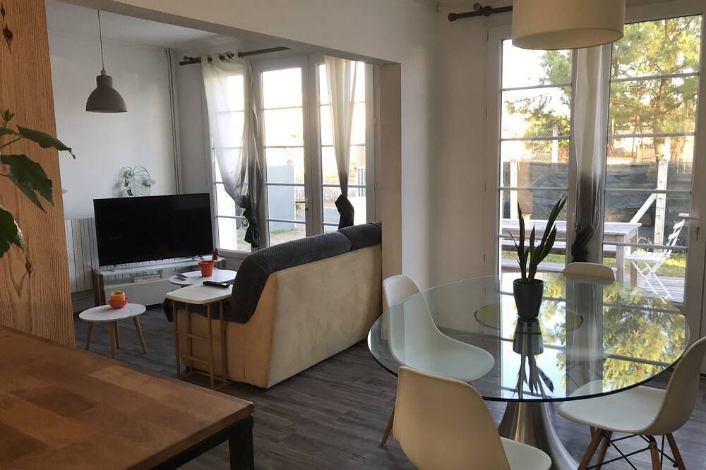 Location Maison 6 Personnes 100m de la Plage in Saint-Trojan-les-Bains, Côte de Beauté