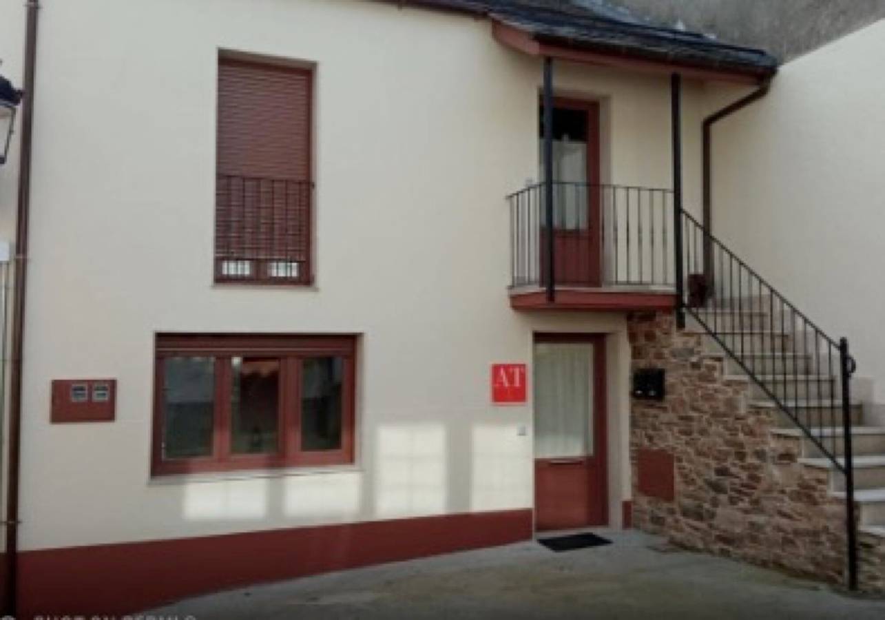 Appartement entier, Appartement 'Arriba' avec terrasse partagée, balcon et Wi-Fi in A Fonsagrada, Province de Lugo