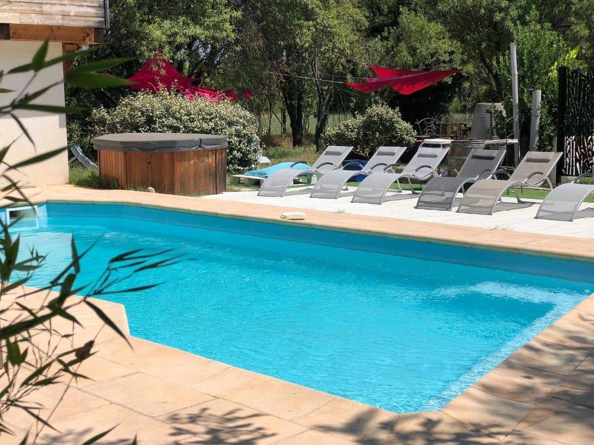 Double Room with Private External Bathroom in Baillargues, Côte méditerranéenne (France)