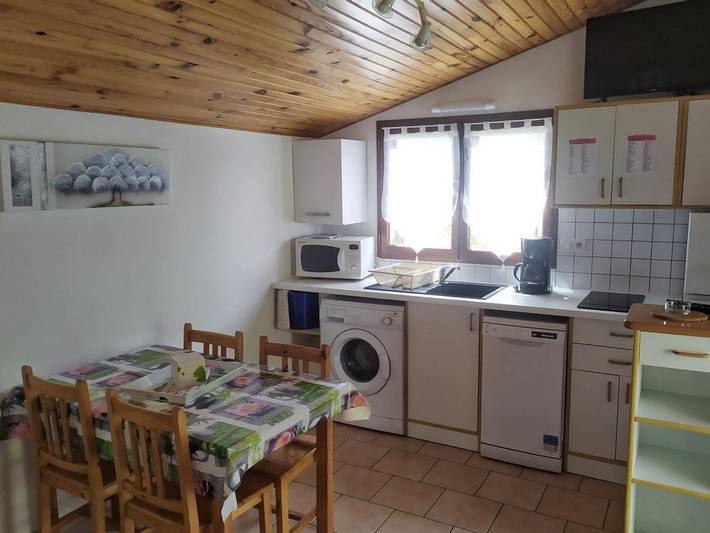 Chalet pour 4 personnes, avec terrasse et piscine, animaux acceptés dans l' Aveyron - 3