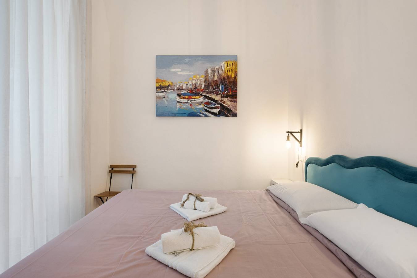 Room 'Al Corso' with Wi-Fi and Air Conditioning in Salerno, Tyrrhenian Coast Campania