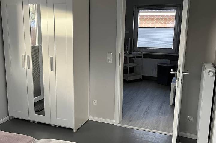 Ganze Wohnung, Ferienwohnung (Erdgeschoss) „Haus Ankerplatz“ ,  am Nord - Ostsee - Kanal (Nok) in Sehestedt, Rendsburg-Eckernförde