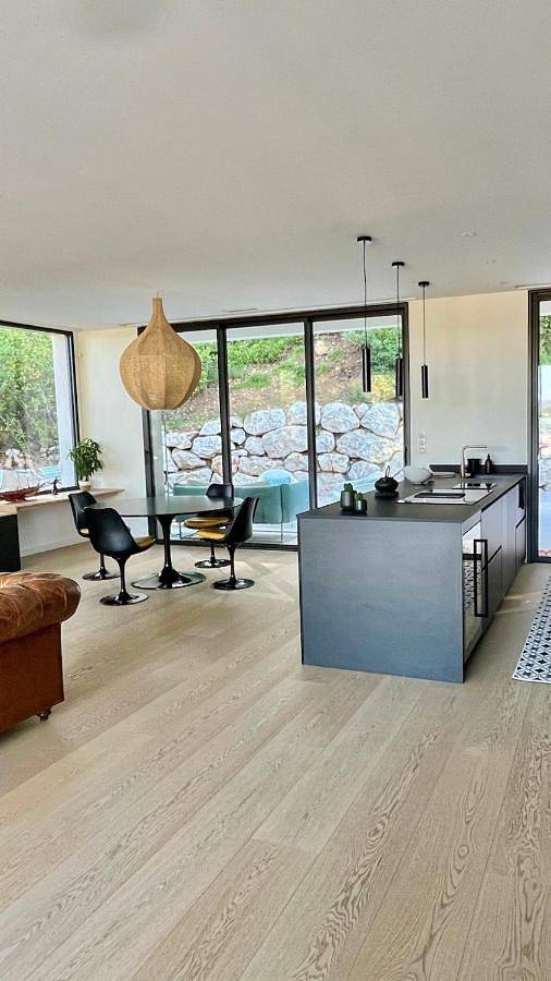 Location de vacances pour 8 personnes, avec piscine et jardin ainsi que terrasse et vue à Prades-le-Lez - 2