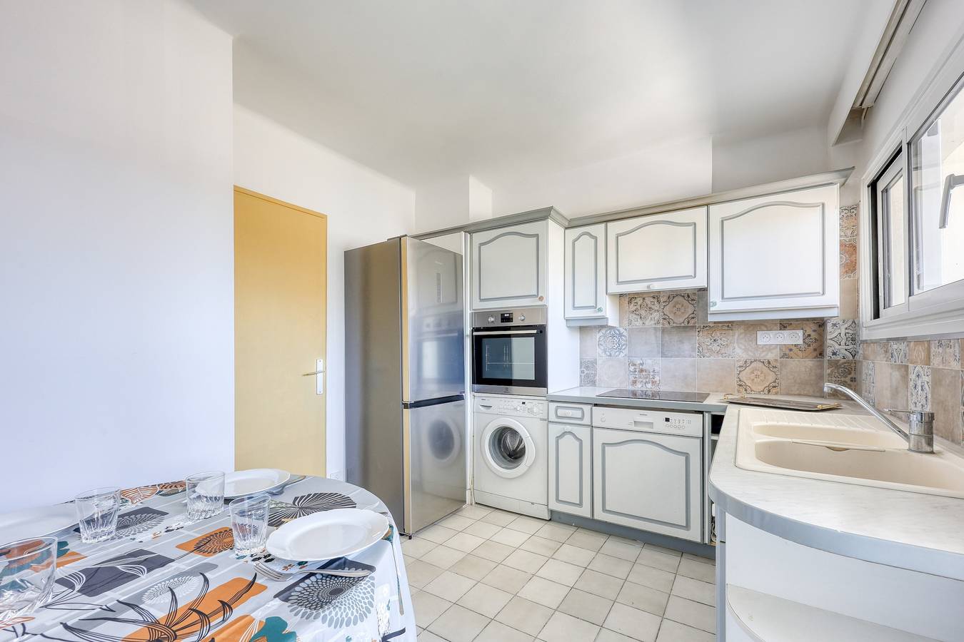 Appartement entier, Cantourleja - apt climatisé 300m de la plage in Six-Fours-les-Plages, Région de Toulon
