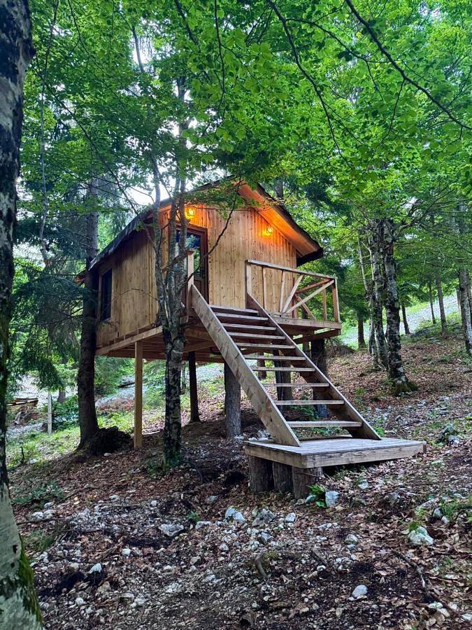 Lodge pour 3 personnes, avec Balcon et Terrasse ainsi que Jardin et Vue