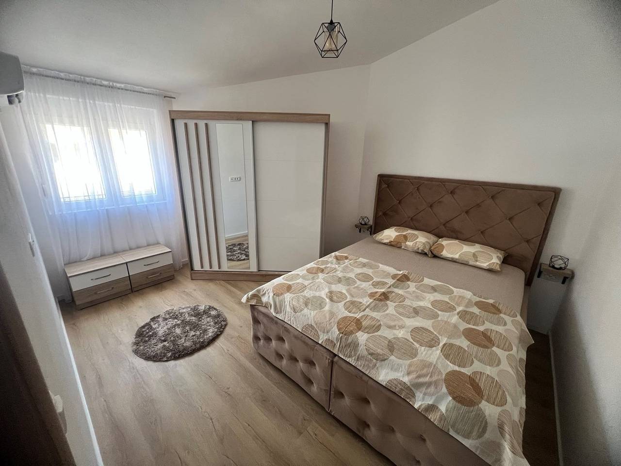 Apartamento entero, Family Two Bedroom Apartment in Šušanj, Montenegro