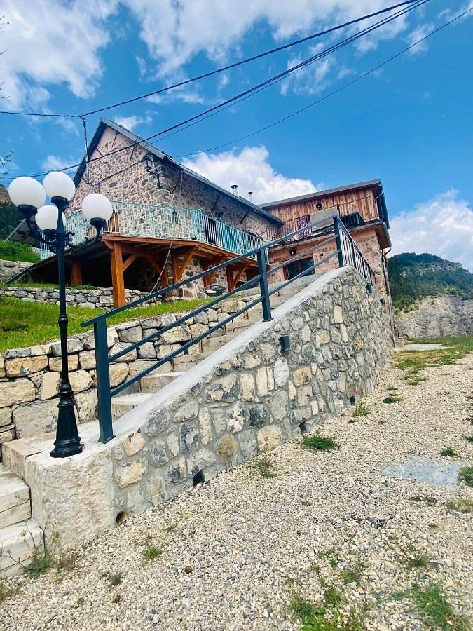 Appartement entier, Two-Bedroom Apartment in Guillaumes, Région de Nice
