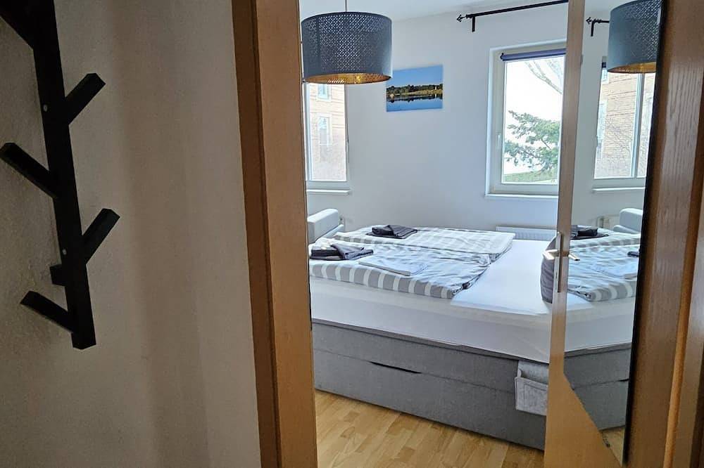 Ganze Wohnung, Einraum-Apartment mit Küchennische in Rheinsberger See, Rheinsberg