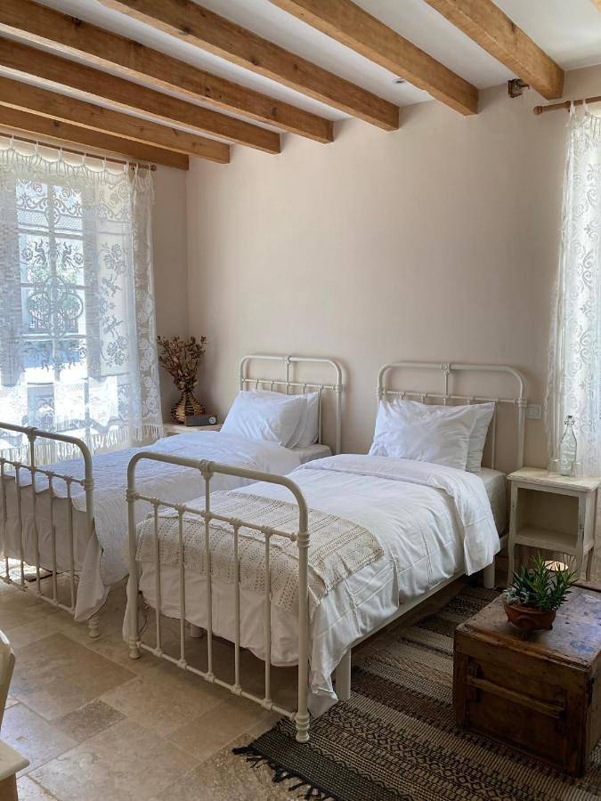 No12 in Mansle, Charente