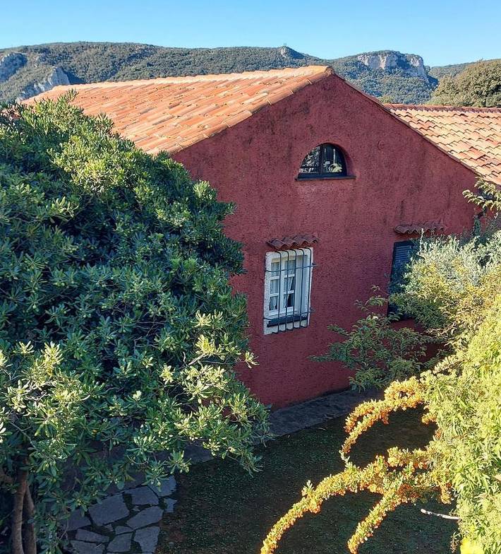 Ferienhaus für 6 Personen, mit Balkon und Terrasse sowie Garten und Kinderpool