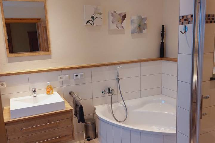 Ganze Wohnung, Gemütliche Ferienwohnung zw. Mosel und Rhein, an div. Traumschleifen und Burgen in Brodenbach, Landkreis Mayen-Koblenz