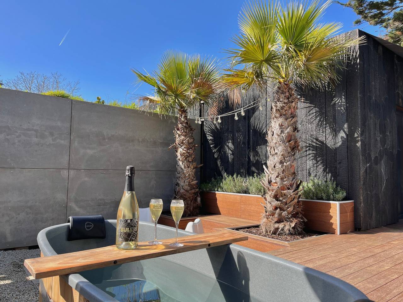 Chambre d'hôtes 'La Saint Pabu'lle' avec terrasse et jardin privés in Pléneuf-Val-André, Côte d’Émeraude