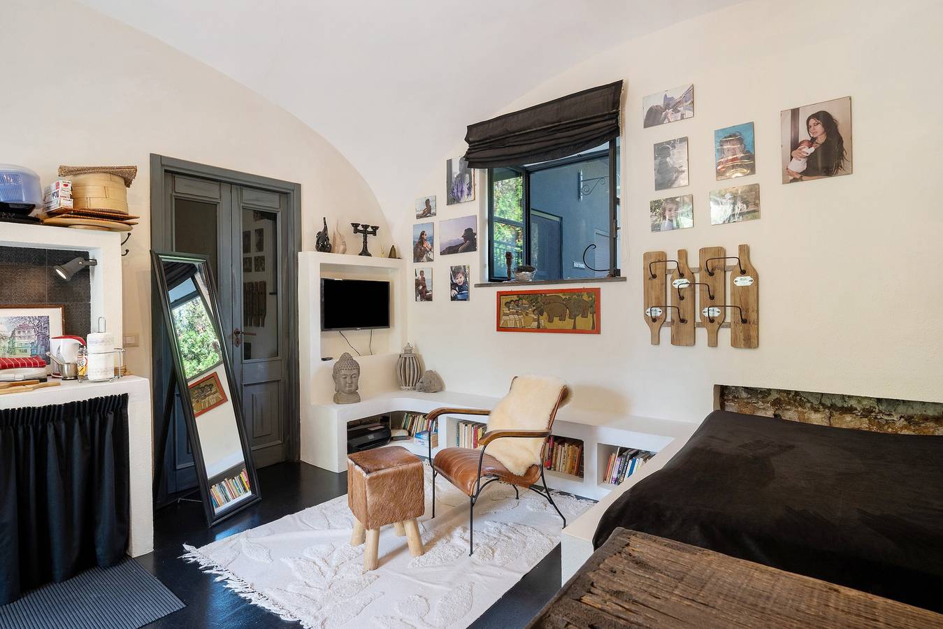 Estudio entero, Apartamento estudio 'Il Vecchio Forno' con vistas a la montaña, terraza privada y Wi-Fi in Provincia de Nápoles