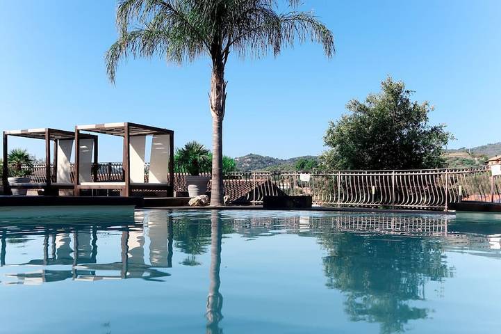 Villa pour 8 personnes, avec Jardin et Piscine à Imperia