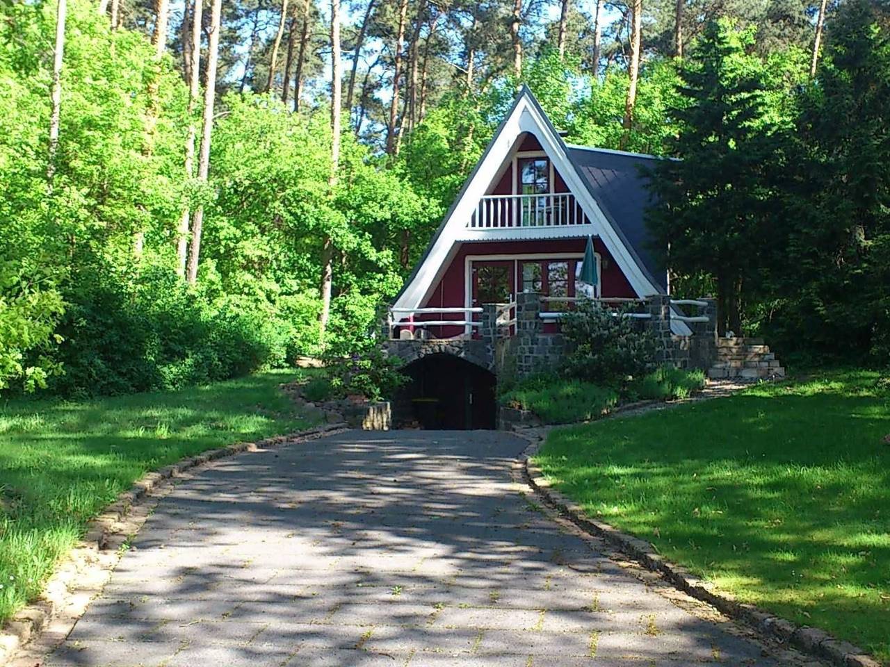 In ruhiger Lage am Waldrand mit Terrasse und großem Grundstück in Zerbst, Anhalt - Bitterfeld region