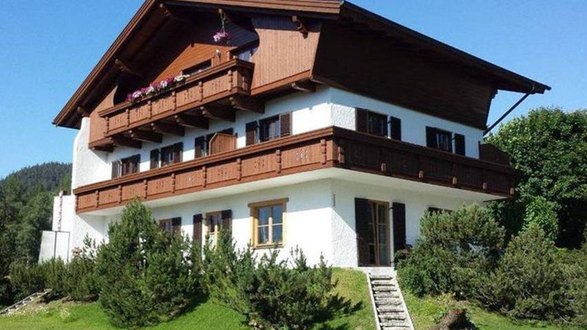 Ferienwohnung für 2 Personen, mit Garten, kinderfreundlich in Tirol