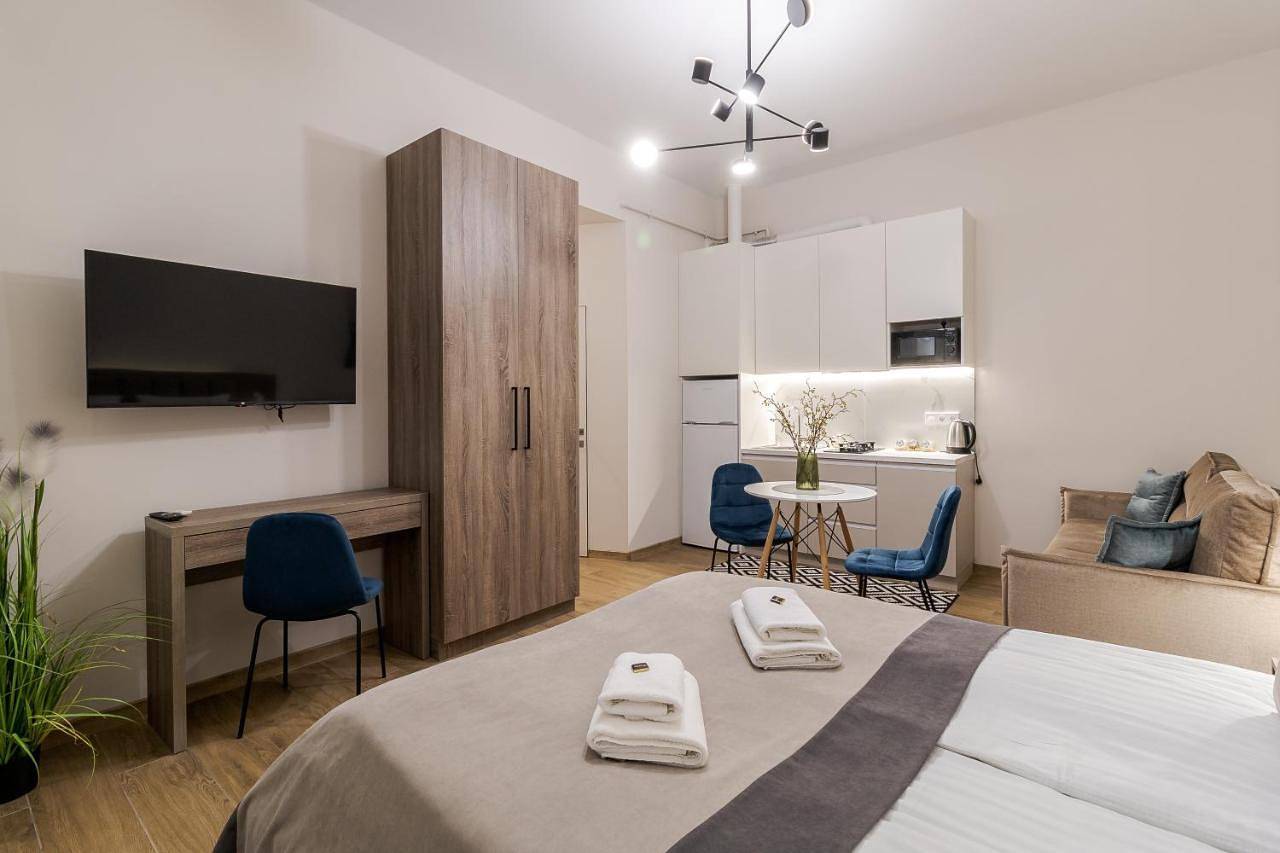 Ganze Wohnung, Apartment - Ground Floor in Lviv, Oblast Lemberg