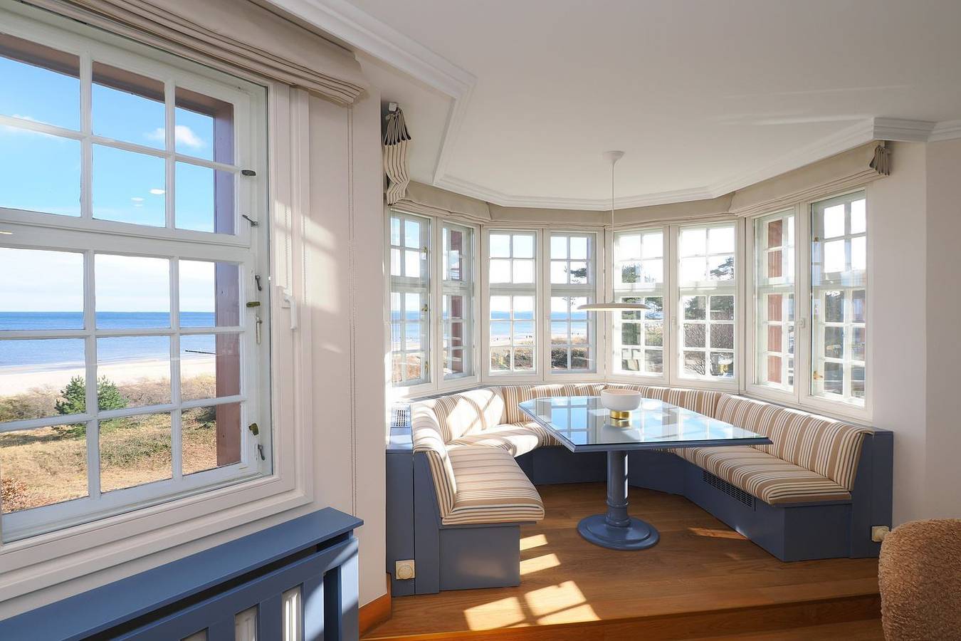 Ganze Wohnung, Ferienwohnung mit Erker in erstklassiger Strandlage und mit direktem Meerblick in Bansin, Heringsdorf