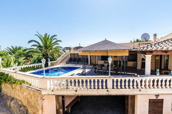 Finca für 8 Personen, mit Balkon und Garten sowie Pool in El Arenal