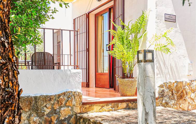 Terraza junto a la piscina: Aire acondicionado, WiFi y piscina al aire libre in Estepa, Provincia de Sevilla