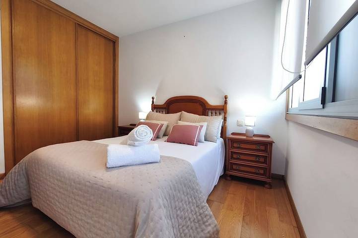 Appartement entier, Apartamento 1 min de la playa con vistas a la montaña in Praia de Vilariño (Cangas), Cangas