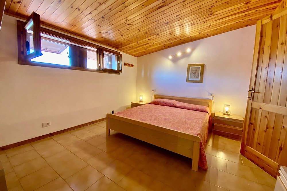 Vertical house with private garden,2 climate in Lido delle Nazioni, Ferrara Province