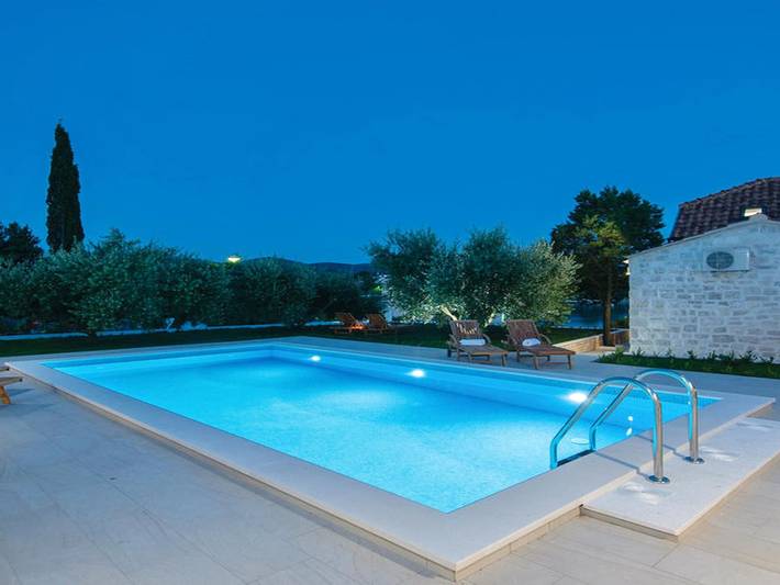 Ferienhaus für 8 Personen, mit Garten