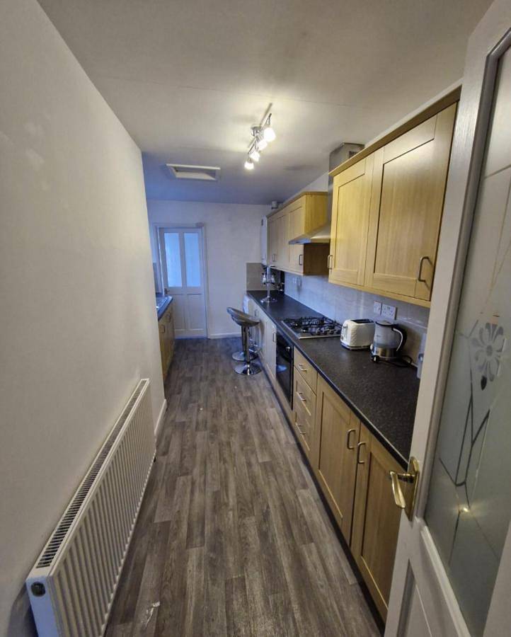 Three-Bedroom Home in Coventry, Birmingham Area