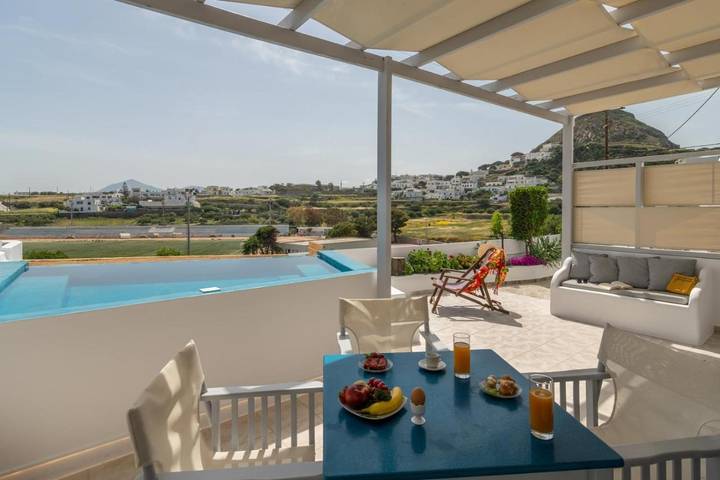 Location de vacances pour 4 personnes, avec piscine ainsi que jacuzzi et jardin dans Klima - 2