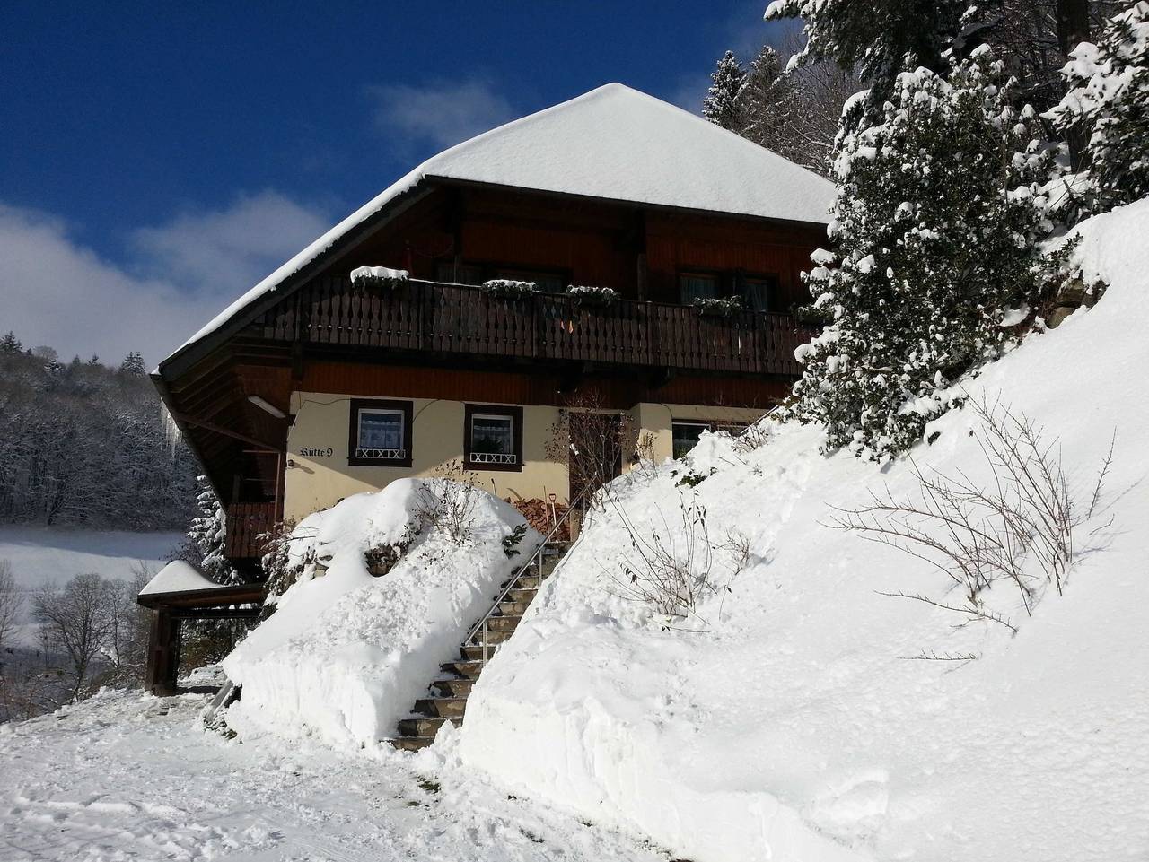 Ganze Ferienwohnung, Ferienhaus Rombach - Ferienwohnung A 42qm, 1 Schlafraum, 1 Wohn-/Schlafraum, max. 3 Personen , 1 - 3 Personen in Suedlicher Schwarzwald, Wieden