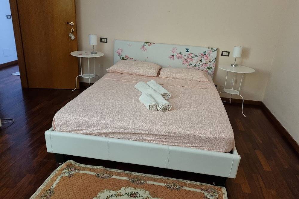 House / Villa - Castelfidardo House with garden and small pool in Castelfidardo, Ancona Province