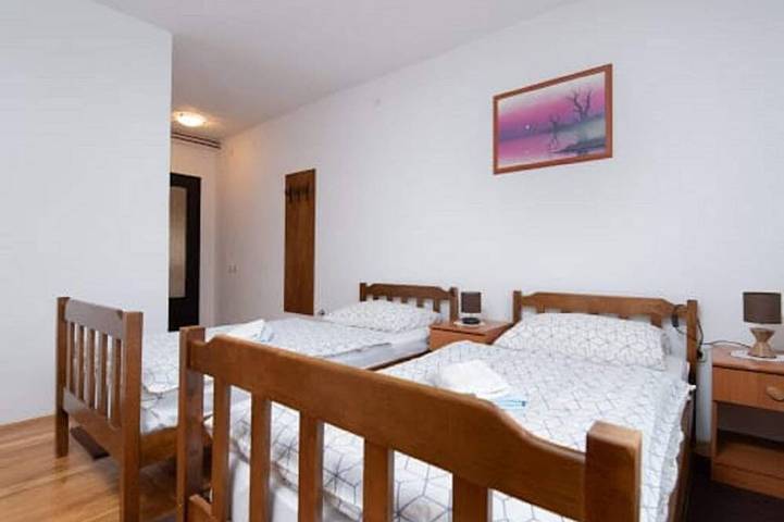 Location de vacances pour 6 personnes, avec piscine et balcon en Croatie - 3