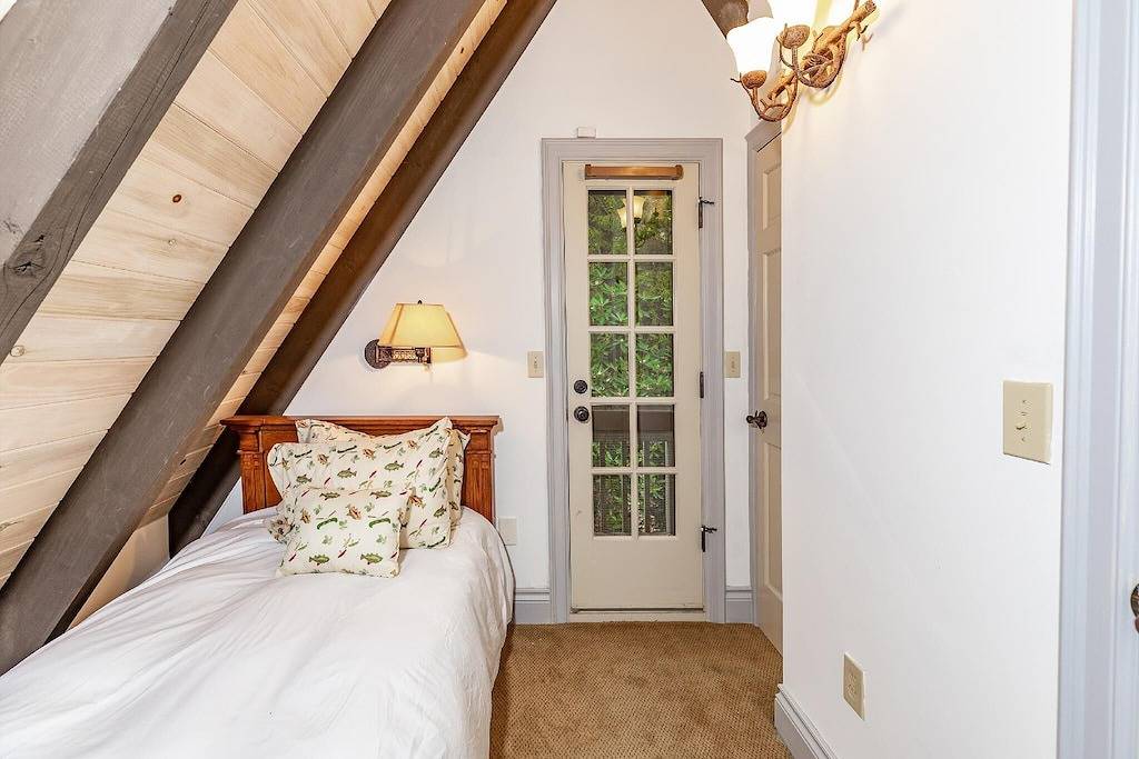 The Stella Experience on Lake Toxaway!! in Lake Toxaway