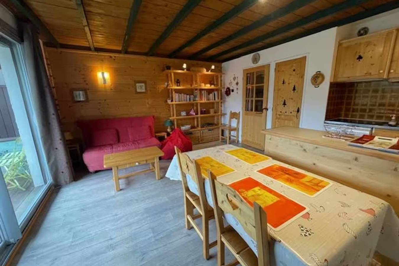 Ganze Wohnung, Ferienwohnung für 4 Personen mit Balkon in Barcelonnette, Espace Lumière