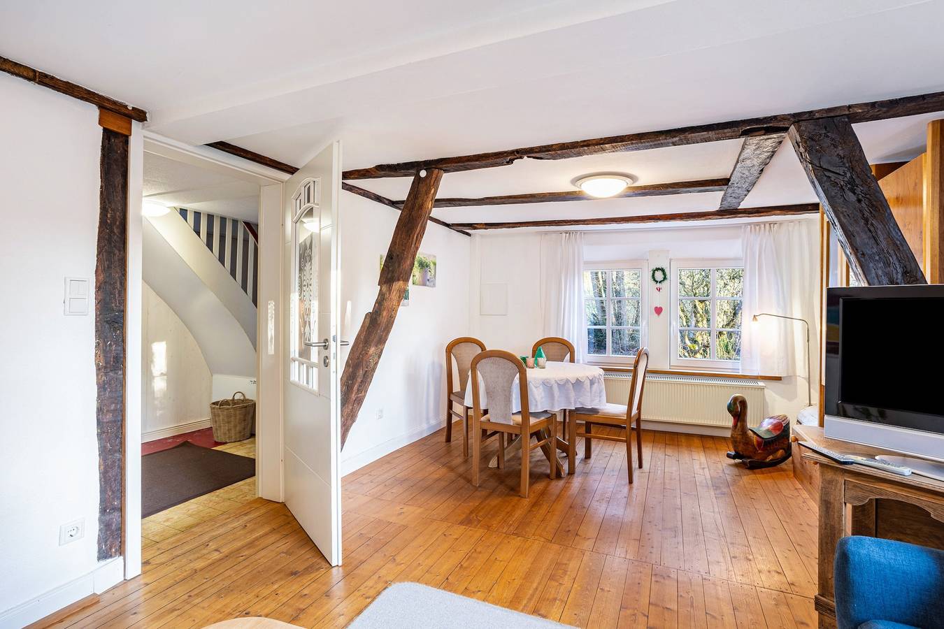 Ferienhaus Titz mit privater Terrasse, Garten und Wlan in ruhiger Lage in Sundern, Hochsauerlandkreis