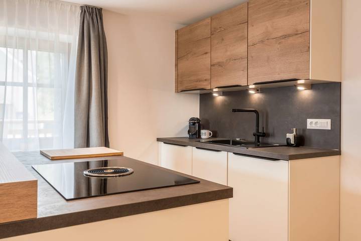 Appartement entier, Appartement 'Sparberhof - Floriani' avec vue sur les montagnes, terrasse plein air et Wi-Fi. in Dosso (Campo di Trens), Campo di Trens