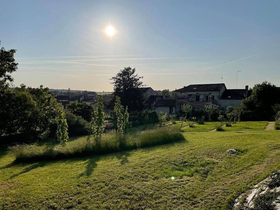 Four-Bedroom House in Mareuil, Mareuil en Périgord