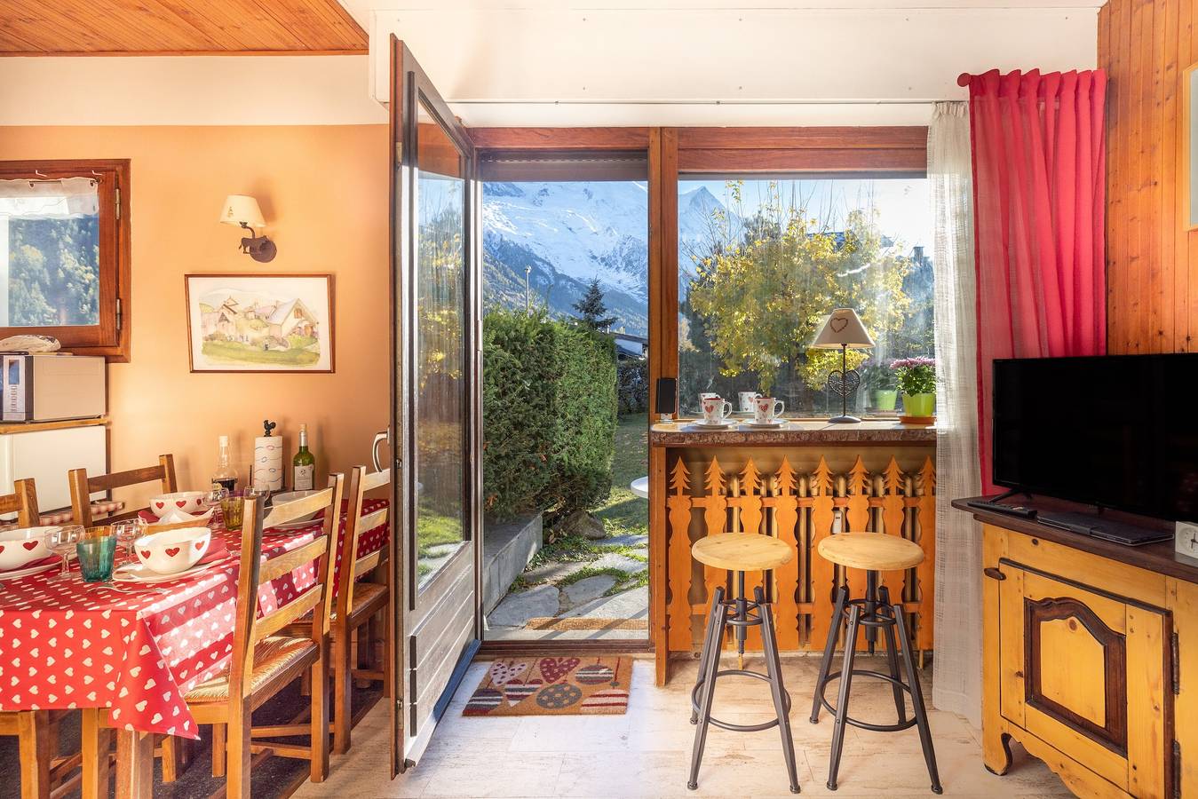 Appartement entier, Appartement "Le Brévent Bat A" avec vue sur les montagnes, terrasse privée & Wi-Fi in Brevent-Flegere, Chamonix-Mont-Blanc