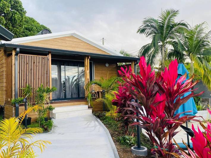 Chalet pour 2 personnes, avec vue ainsi que piscine et jardin