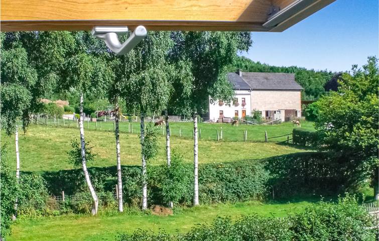 Gîte pour 5 personnes, avec jardin ainsi que sauna et terrasse à Burg-Reuland - 3