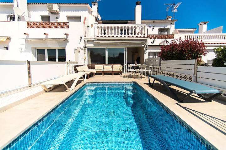 Villa pour 6 personnes, avec terrasse à Empuriabrava