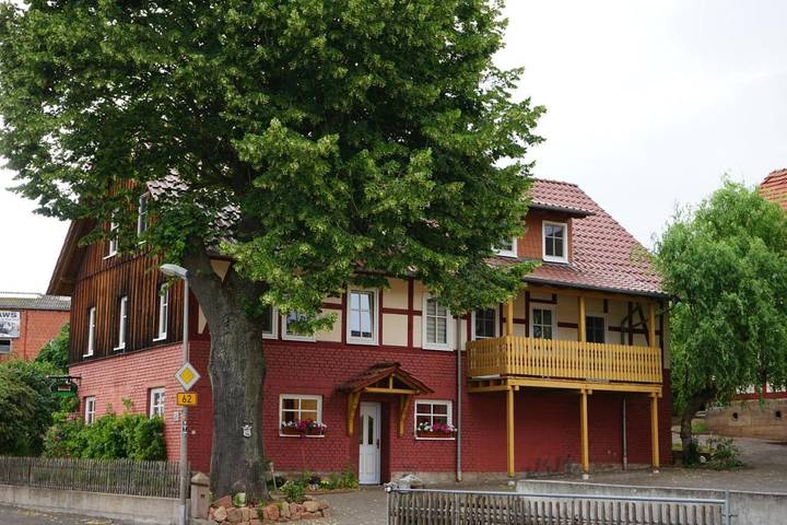 Ferienwohnung für 2 Personen, mit Garten und Ausblick in Niederaula